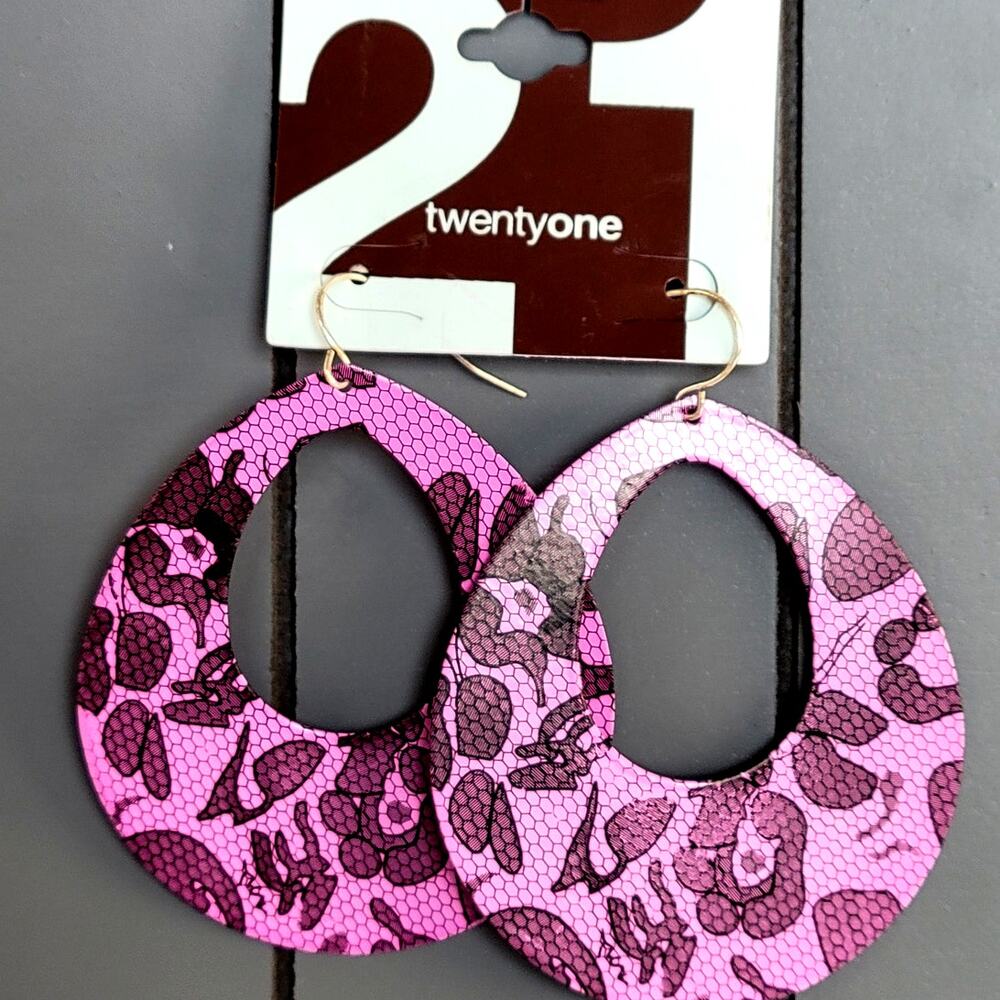 Pink Leopard Print Teardrop Earrings Lightweight Statement Y2K Retro, Gift Bag